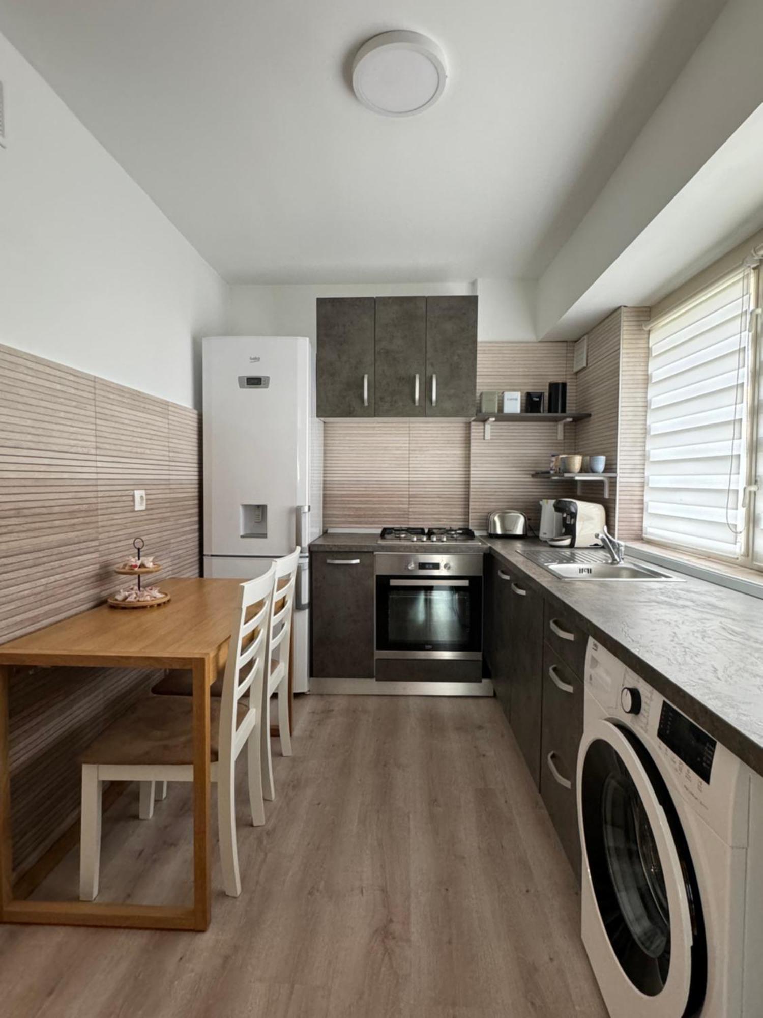 Lareina Apartament Cluj-Napoca Extérieur photo